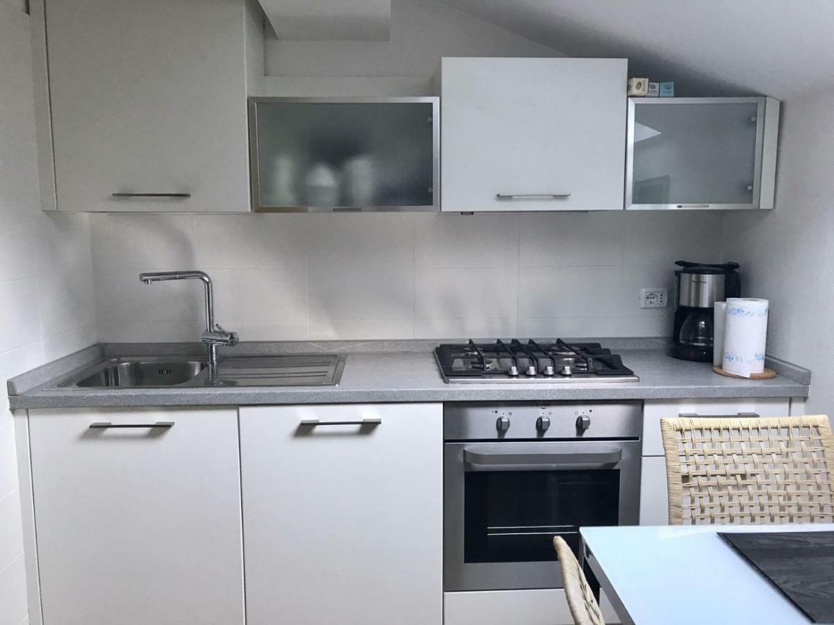 Casa Nika Apartment Riva del Garda Luaran gambar