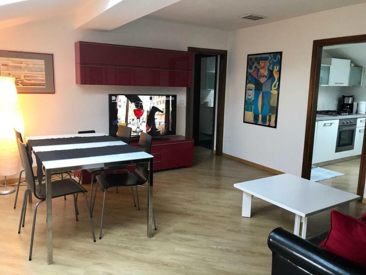 Casa Nika Apartment Riva del Garda Luaran gambar