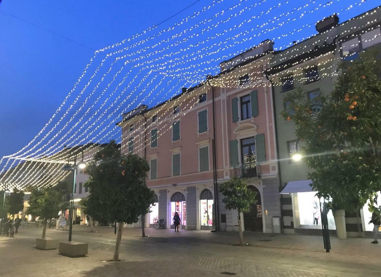 Casa Nika Apartment Riva del Garda Luaran gambar